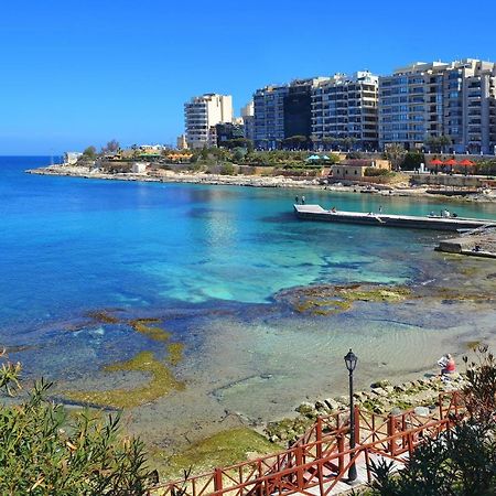 Luxury Apt W/ Side Seaviews And Pool, Top Location Sliema Exterior photo