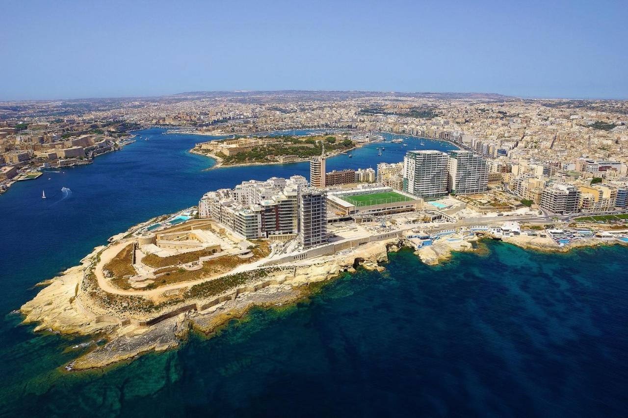 Luxury Apt W/ Side Seaviews And Pool, Top Location Sliema Exterior photo